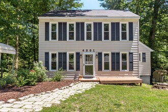 Building Photo - 4001 London Dr
