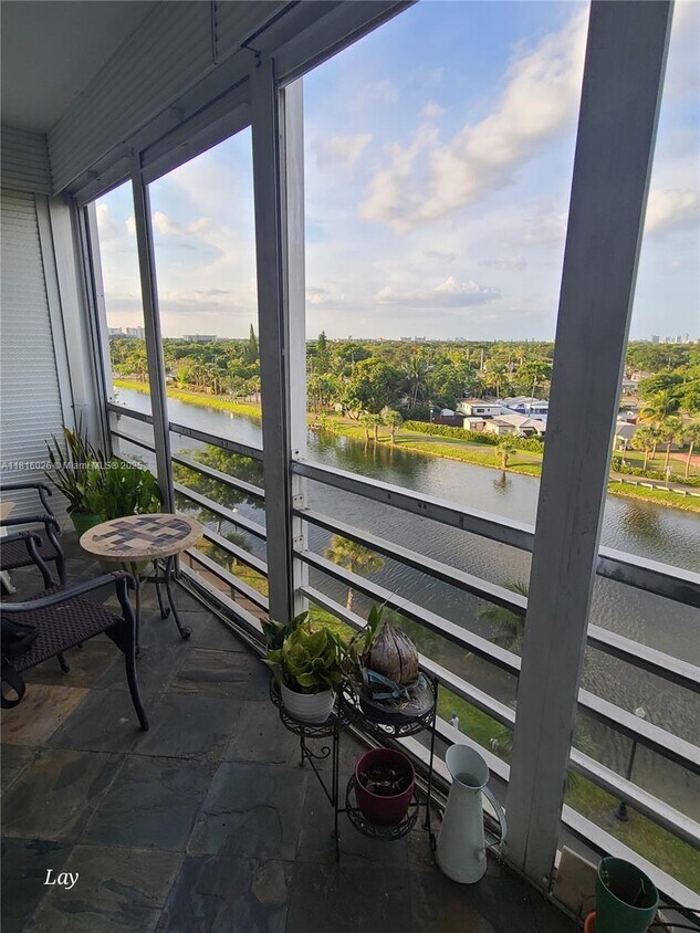 Foto principal - 16850 S Glades Dr