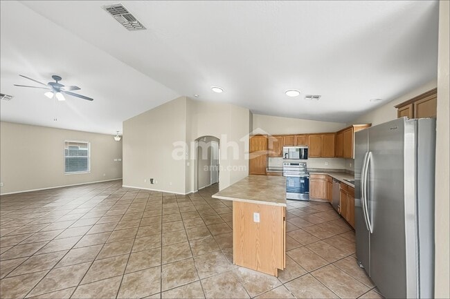 Building Photo - 17180 W Port Royale Ln