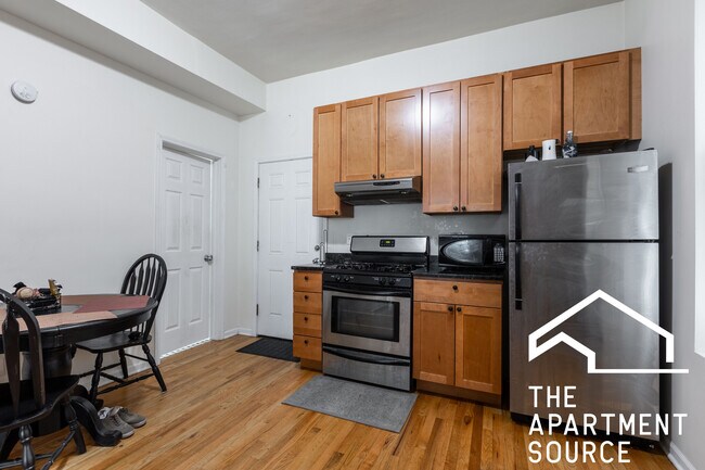 Foto del edificio - 2517 N Ashland Ave