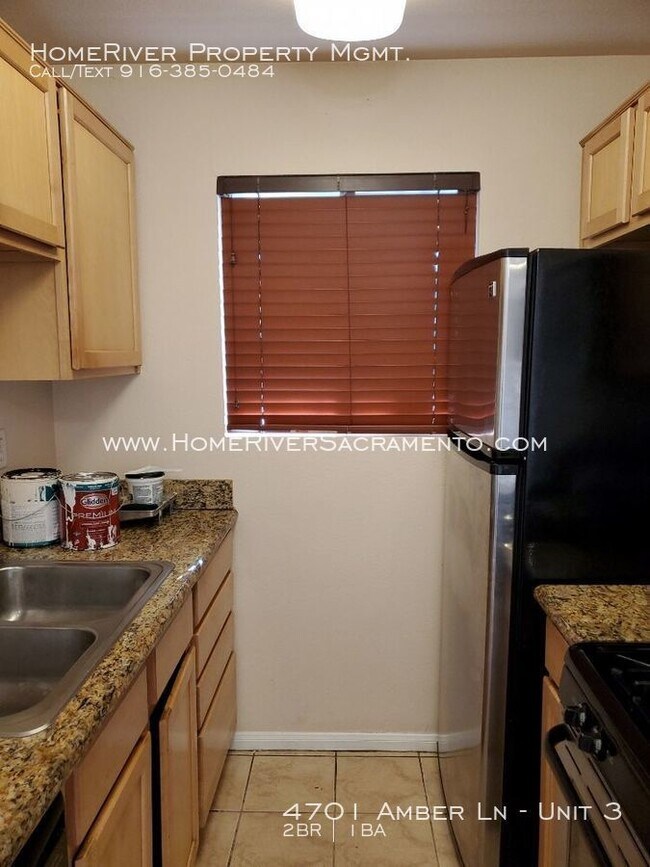 Foto del edificio - 4701 Amber Ln