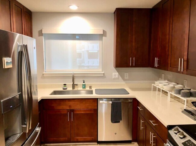 Building Photo - 409 Kailua Rd