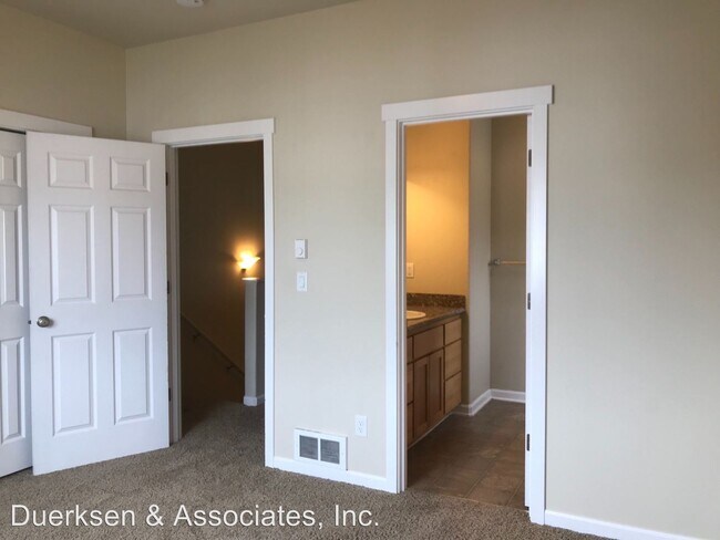 Building Photo - 1637 SW 53rd St