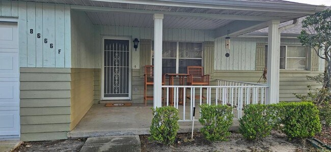 Building Photo - 8666 SW 92nd Ln