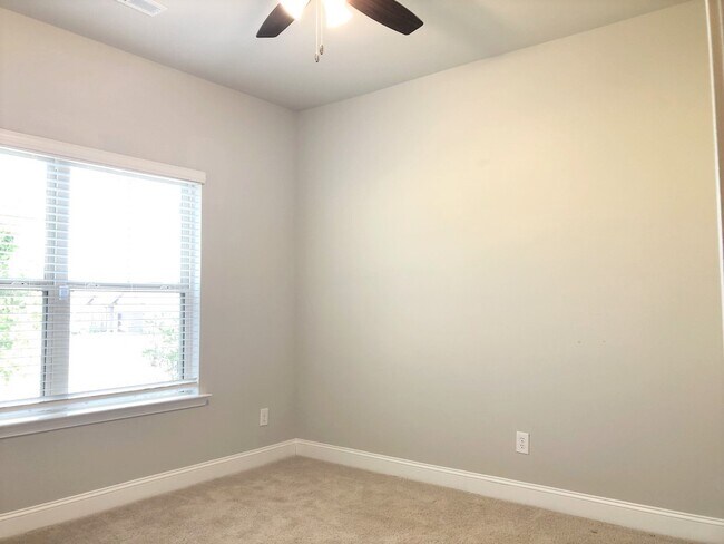 Building Photo - 277 Caudle Dr