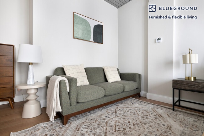 Building Photo - 44 Bromfield St