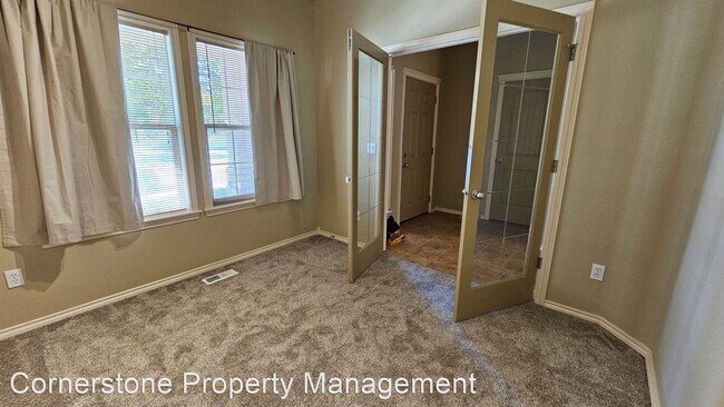 Foto del edificio - 3 br, 2.5 bath House - 4418 N Rhodes Ave