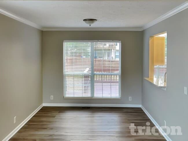 Building Photo - 716 Hallcrest Ct