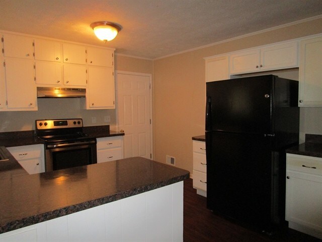 Building Photo - 2831 Randy Court
