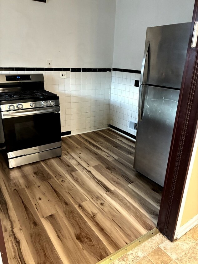 Photo - 2345 Losantiville Ave (Cincinnati, OH)