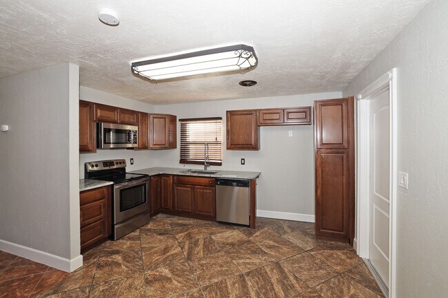 Foto del edificio - $1,295 Monthly Lease Payment!
