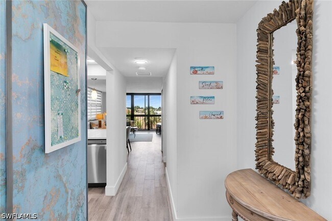 Foto del edificio - 591 Seaview Ct