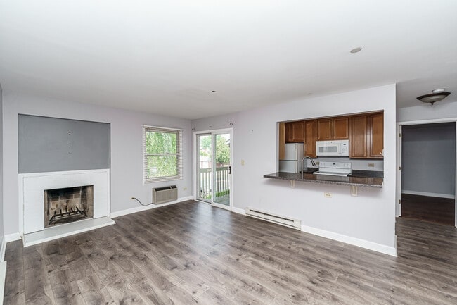 Building Photo - 1332 Cunat Ct