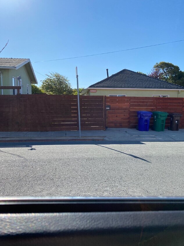 Photo - 4000 Clinton Ave (Richmond, CA)