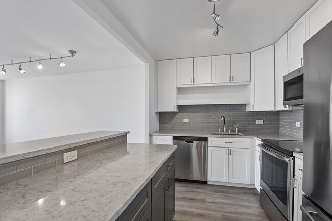 Foto del edificio - 5445 N Sheridan Rd