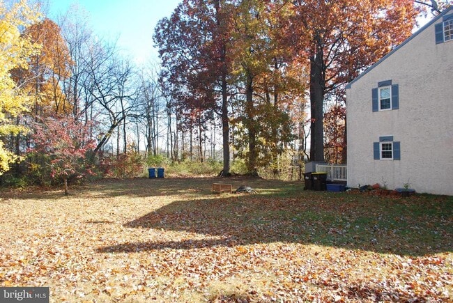 Building Photo - 290 Lawndale Ave