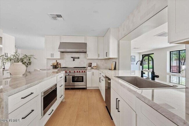 Foto del edificio - 6302 E Aster Dr