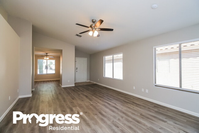 Building Photo - 981 E Mohave Ln