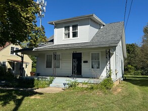Building Photo - 517 Lyndon Ln