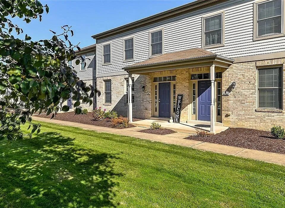 Foto principal - 2426C Rochester Rd