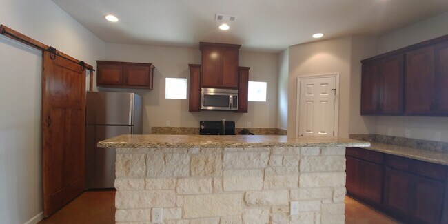 Building Photo - 4403 Nagle St
