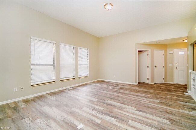 Foto del edificio - 3 br, 3 bath House - 1238 Trevor Ct