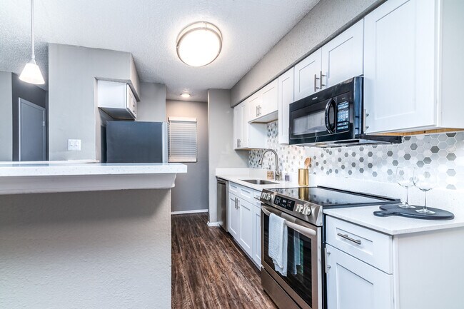 Foto del edificio - Sagamore Apartment Homes