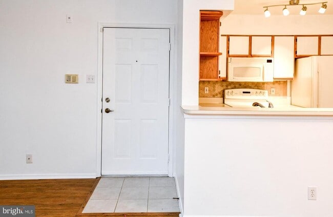 Building Photo - 3303 Wyndham Cir