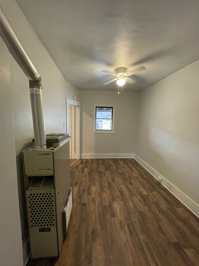 149 Market St Unit 151B, Yorkville, OH 43971 Apartments at 149 Market St Yorkville, OH