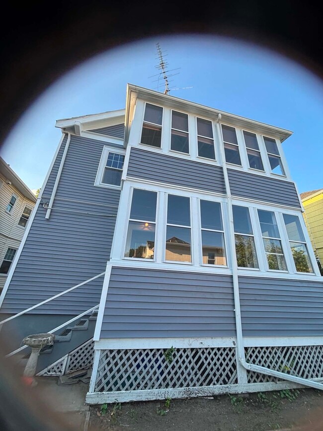 Building Photo - 115 Beech St
