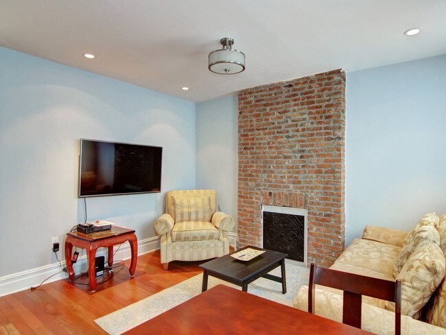 Building Photo - 1109 Park Ave