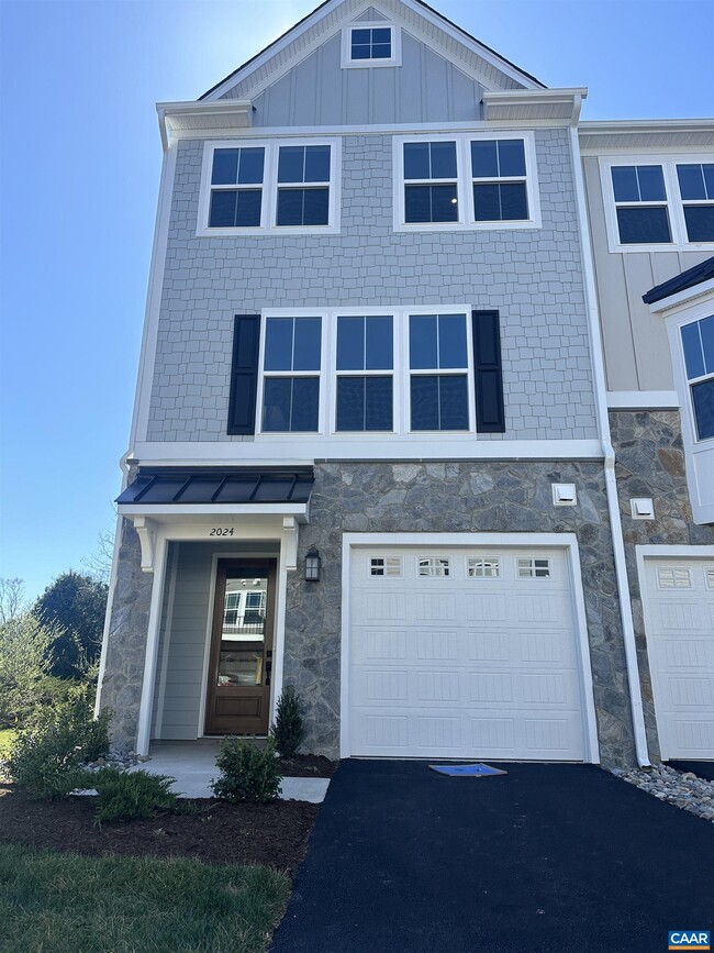 Building Photo - 2024 Calico Ct