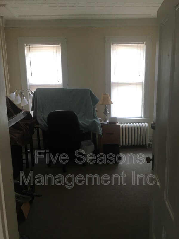 Building Photo - 21 Lafayette Pl