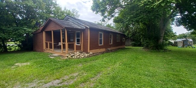 Building Photo - 1202 Gatewood Rd