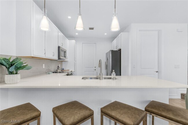 Foto del edificio - 7596 Morgan Way