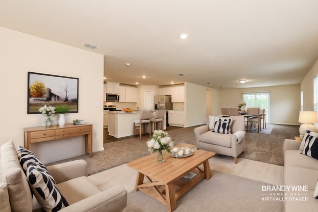 Foto del edificio - 250 Falcon Ridge Rd