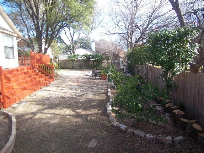 Building Photo - 1410 Elm Brook Dr