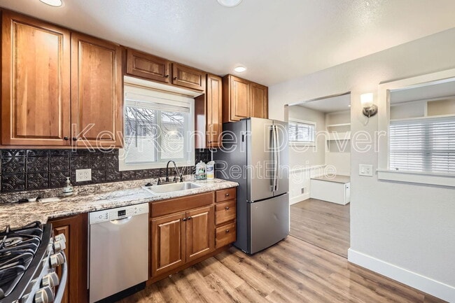 Foto del edificio - 10462 Carlile St