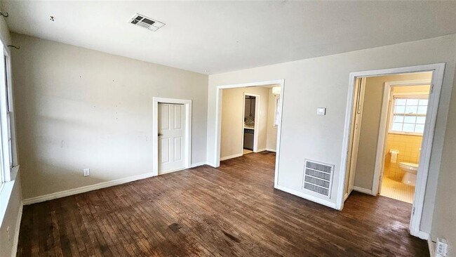 Foto del edificio - 2029 Brighton Ave