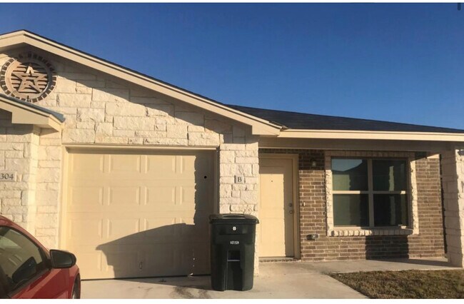 Foto del edificio - 1506 Golden Eagle Ct