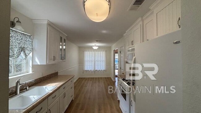 Foto del edificio - 508 Westchase Ct N