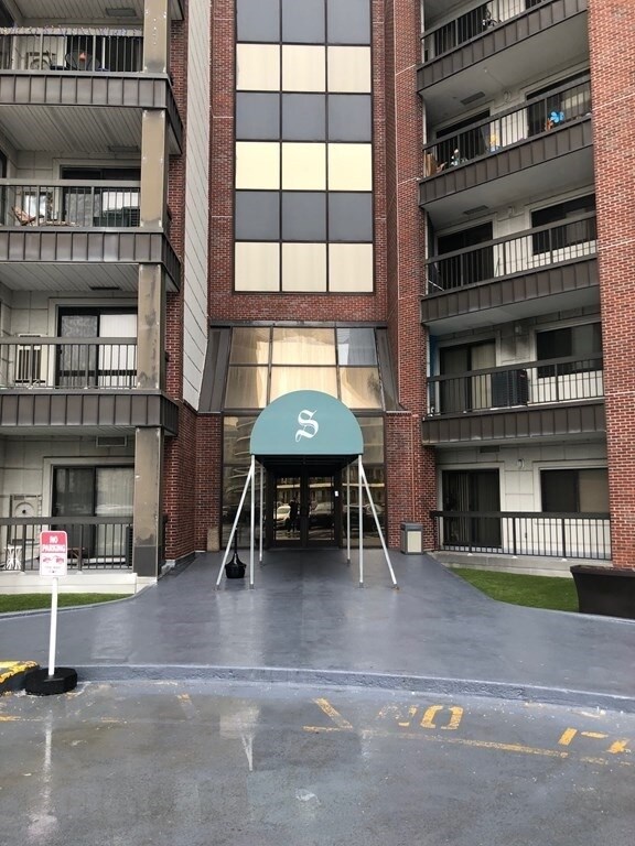 90 Quincy Shore Dr Unit 319, Quincy, MA 02171 Condo for Rent in