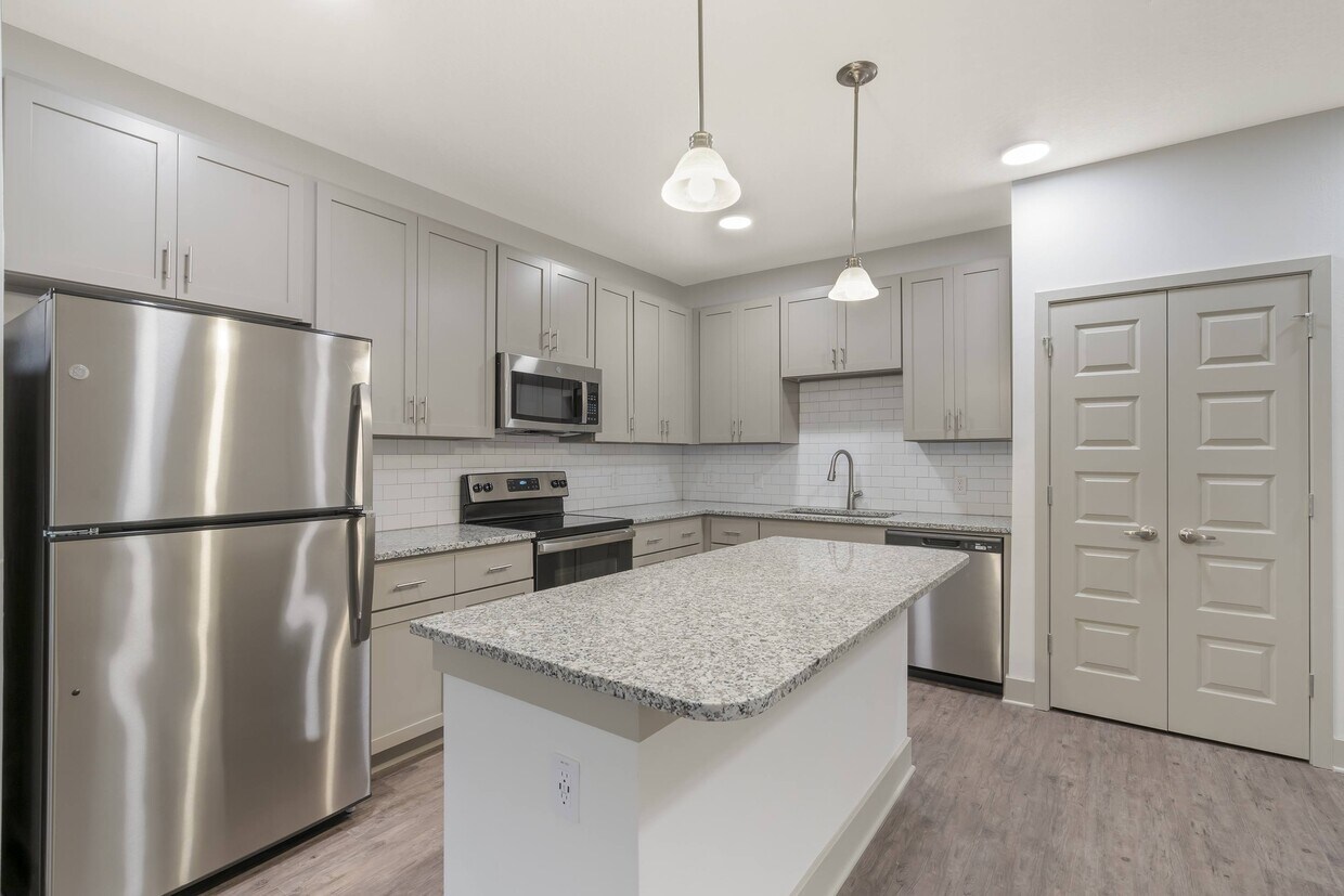 West Village 9760 Pepper Tree Ter Wildwood, FL