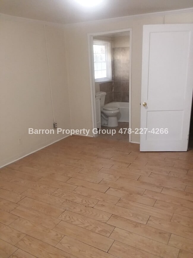 Building Photo - 1328 Radio Dr