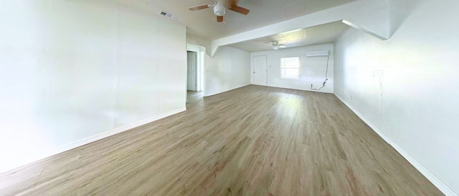 Building Photo - 2316 Azalea Ct