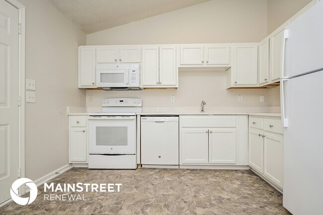 Foto del edificio - 546 Forest Hill Dr