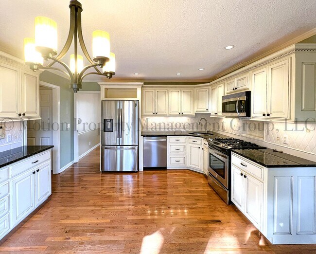 Foto del edificio - 5312 Fairview Rd