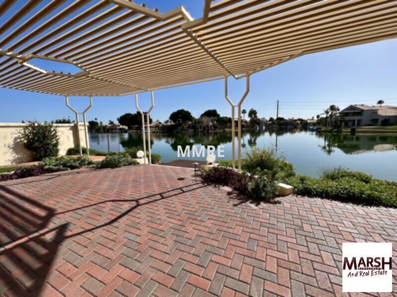 Primary Photo - Beautiful 2 bedroom waterfront patio home ...