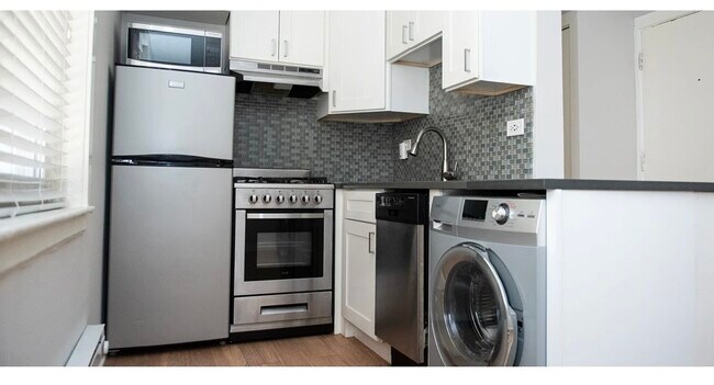 Foto del edificio - 511 W Belmont Ave