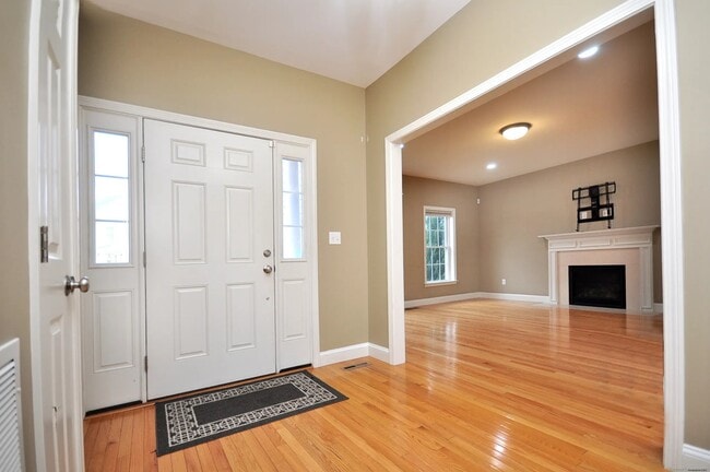 Building Photo - 47 Chaponis Way